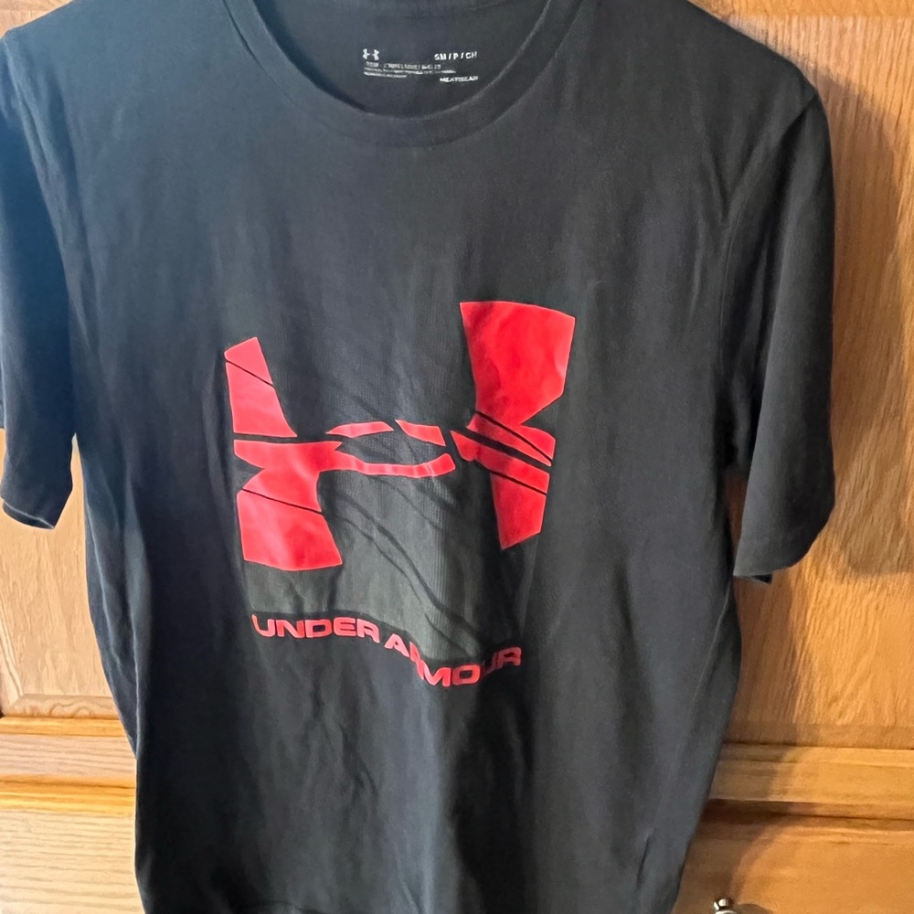 Mens under armour t-shirt